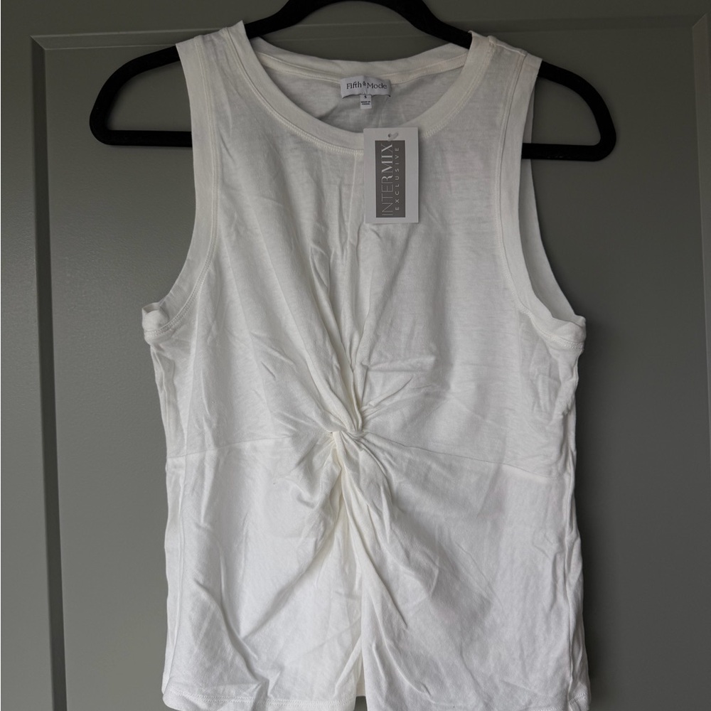 Fifth & Mode White Knot Front Tank